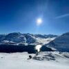 Paysage enneigé de montagne
