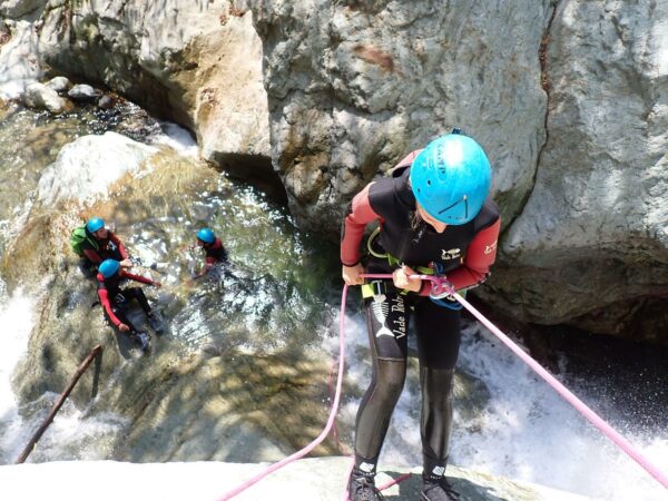 Ados en sortie canyoning