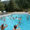 Groupe d'enfants à la piscine du centre de vacances Neige et Soleil