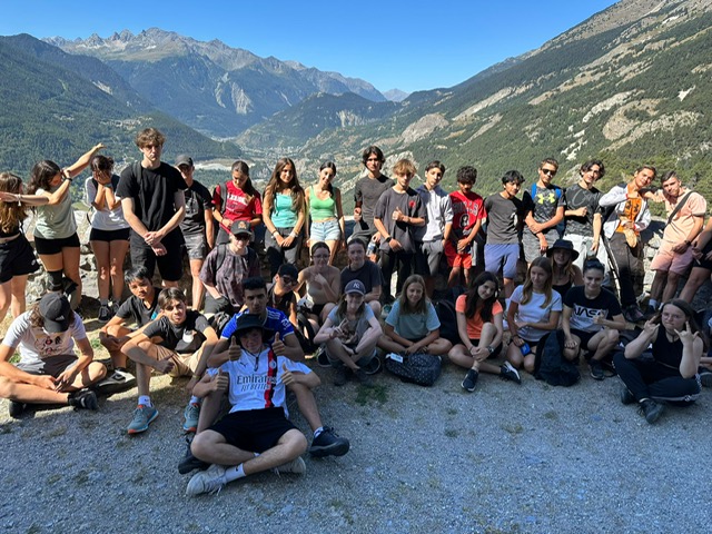 Classe découverte à travers les montagnes savoyardes