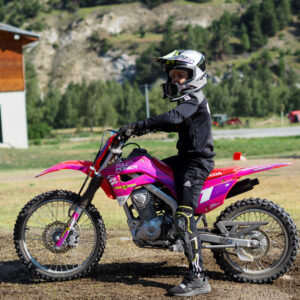 Enfant en moto